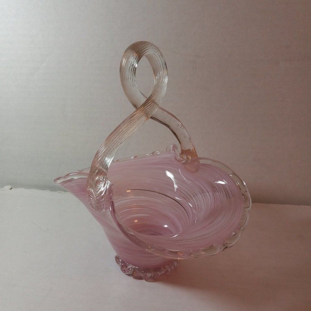 Handmade Art Glass Twisted/Crossed Pink Circling Scalloped Edge Handled Basket